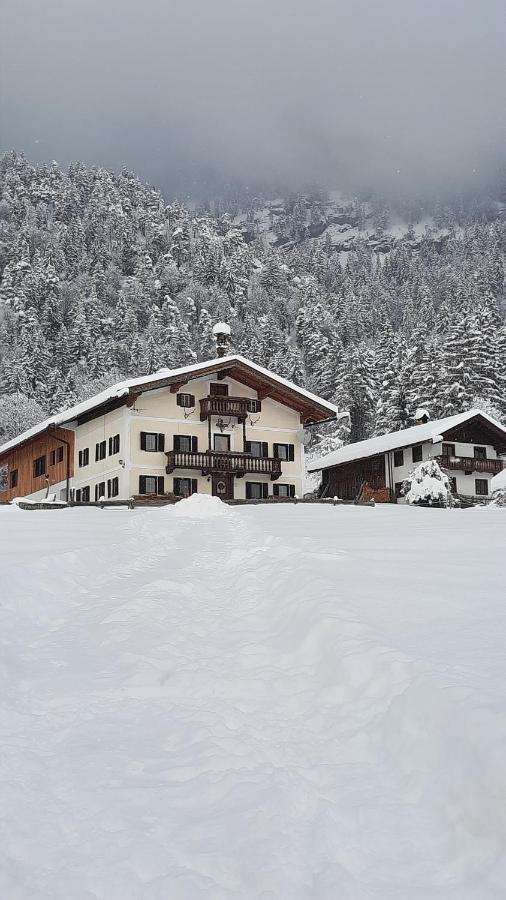Ferienhaus Annelies Breitenbach am Inn Exteriör bild